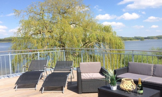 Ploen Apartment | Residence on Lake Trammer, beautiful roof terrace on the lake property 🎣🚣