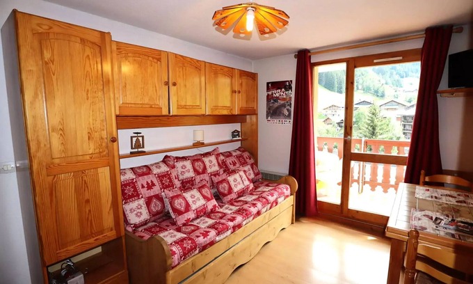 Areches Apartment | Residence Val Blanc 2 - Apartment 4 people center village near ski lifts