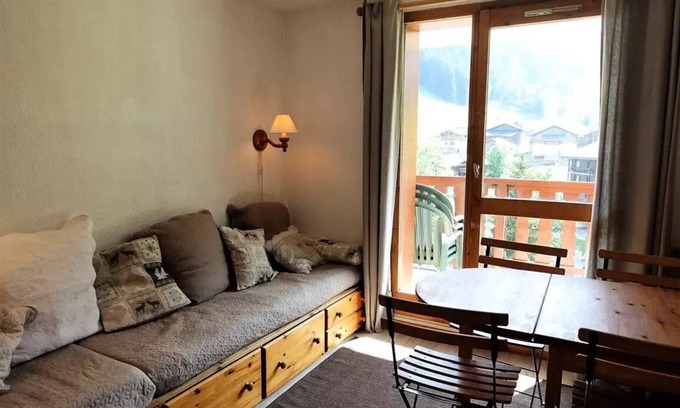 Areches Apartment | Residence Val Blanc 2 - Apartment for 2 to 4 people center village near ski lifts