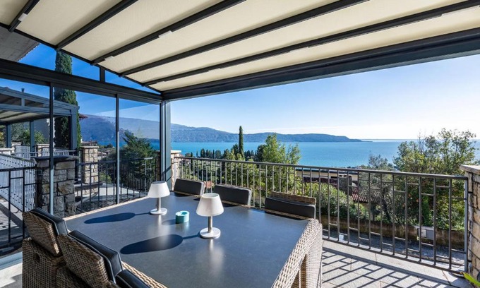 Pulciano Apartment | Residence Virgilio Blue