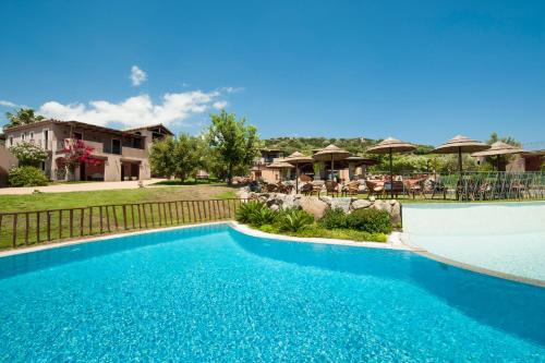 Campulongu Apartment | Residence with swimming-pool in Campulongu just 600 mt from the sea