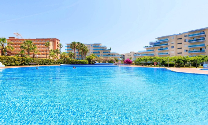 La Pineda Apartment | Residencial LOS JUNCOS III