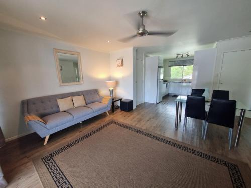 North Ward Apartment | Residential two-bedroom unit on The Strand, self-check in, Wi-fi