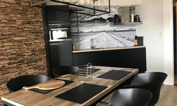 Mariakerke Apartment | Residentie Hydro Palace, Zeedijk 250!