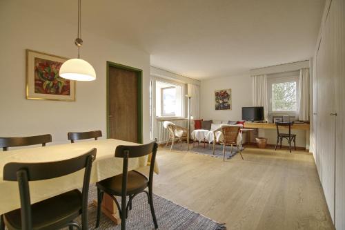 Sils-Maria Apartment | Residenza Lagrev 2 Zimmerwohnung - Nr 002 - Typ 21A - Hochparterre - Süd West