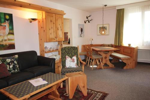Sils-Maria Apartment | Residenza Lagrev 2 Zimmerwohnung Nr 027 - Typ 20A - Hochparterre - Süd