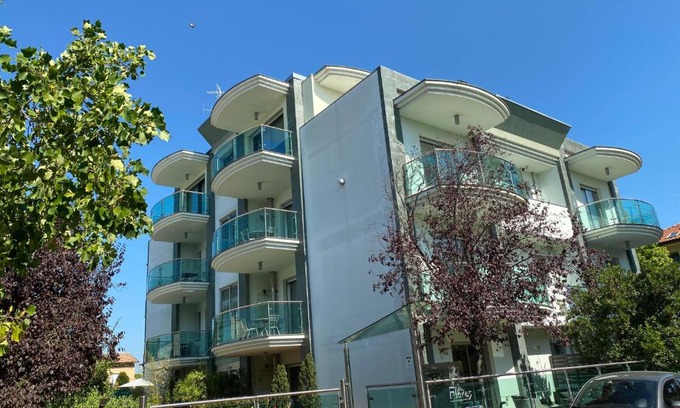 Bellaria-Igea Marina Apartment | Residenza Villa Flores