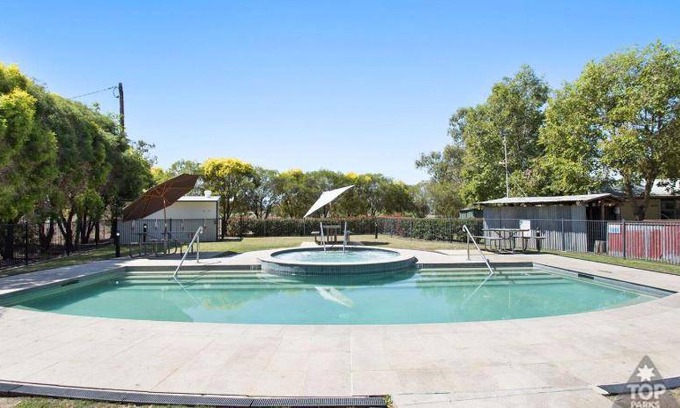 Goondiwindi Resort | Resort ∙ 2 bedrooms ∙ 6 guests