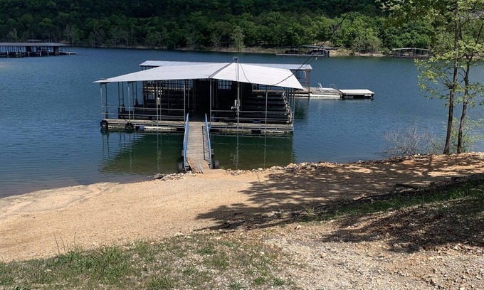 Indian Point Condo | Resort 2bdrm condo on Table Rock Lake, by SDC!