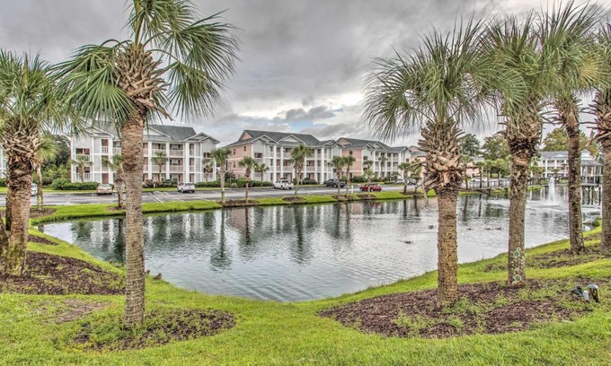 Carolina Forest Apartment | Resort Amenity Access Chic Myrtle Beach Condo!
