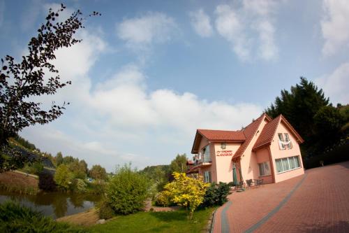 Garcz Bed & Breakfast | Resort Holiday Natural - Gościniec Zacisze