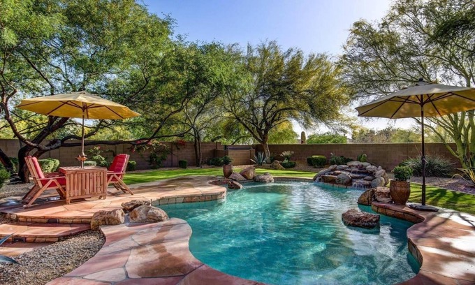Pinnacle Reserve East House | Resort like backyard w/Heated pool. Home Theater