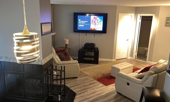 Ellicott City Condo | Resort style condo