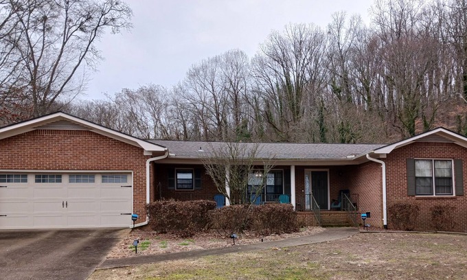 Guntersville House | Rest and Relax Home near Lake