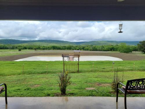Daisy House | Rest & Replenish 10mins to Lake Sardis with Mountain Views