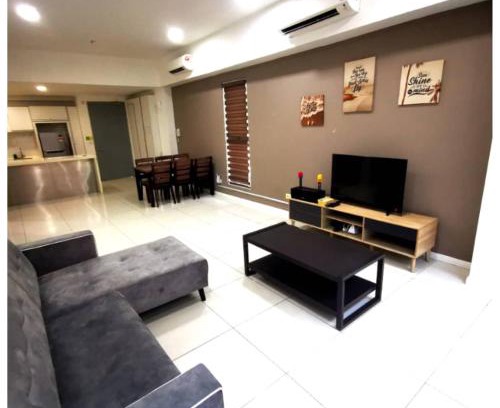 Kampung Sembulan Baru Apartment | reSTARY - K-Box, Sutera Avenue Infinity Pool - Imago Opposite - KK City- 2BR,6Pax 来沙旅 K房主题公寓 - 无边际日落海景泳池 - Imago商场对面 - KK市中心 - 2房6人