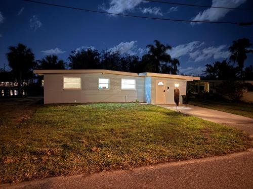 New Port Richey House | Resting Place on Treasure Island in NPR, FL