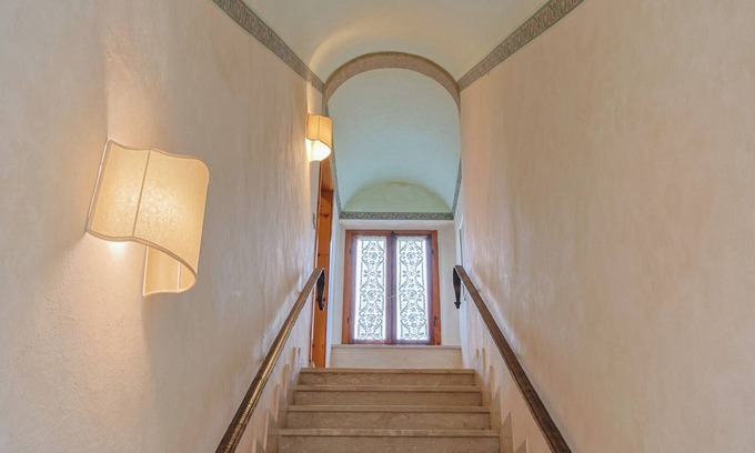 Lari House | Restored Farmhouse on top of a hill with pool and panoramic View