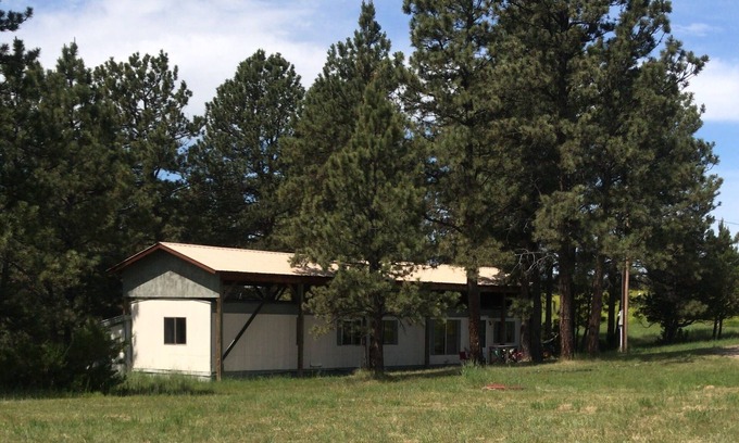 Musselshell County House | Restored Vintage Mobile Home on our small Private Ranch