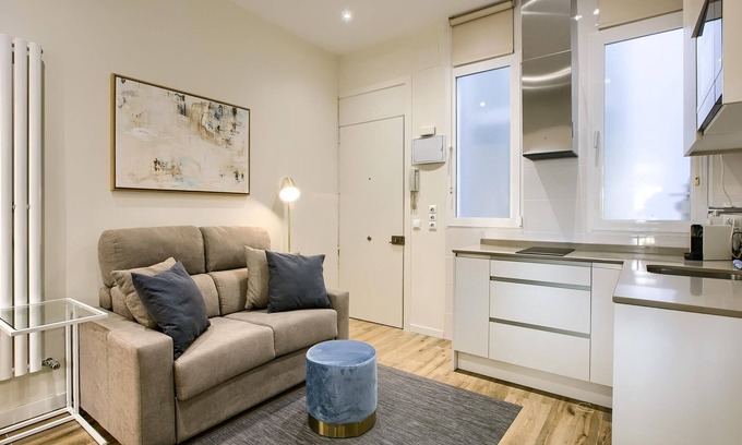 Ibiza Apartment | Retiro II - One-Bedroom Apartment Next to El Retiro