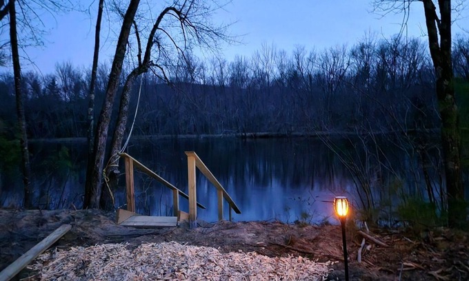 Hiram Cabin | Retreat on the Saco River