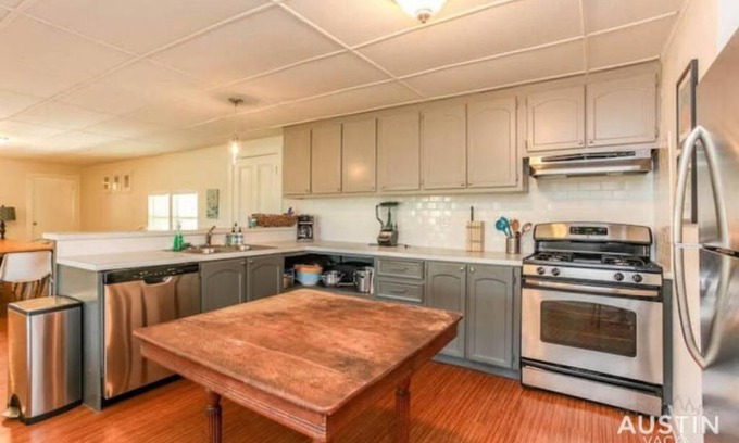 Garfield House | Retreat to the Outdoors with Colorado River Access