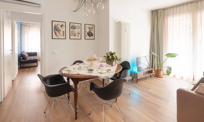 Mestre Apartment | Retreat to this Cozy, Modern and Glam Apartment