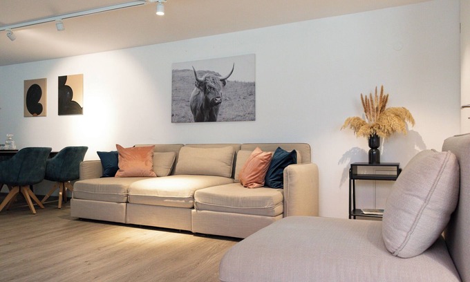 Bregenz Apartment | Retro-Urban Style in the Heart of Bregenz