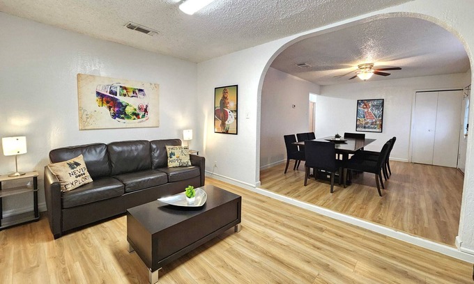 Heritage House | Retro VW Retreat near Lackland AFB San Antonio