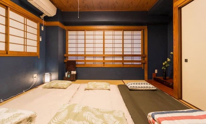 Toshima Apartment | Retromodern living space with horigotatsu | 2 minutes walk from NishiSugamo Station 10 minutes t /Toshima-ku Tokyo