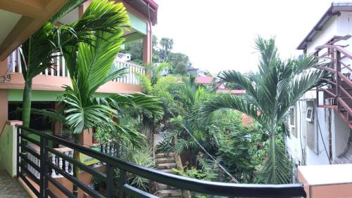 Puerto Galera Bed & Breakfast | Reynaldo's Upstairs