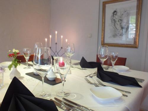 Oberbillig House | Rezas Restaurant Gästehaus