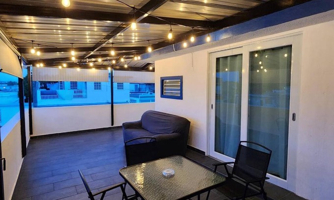 Cangrejo Arriba Apartment | RH los angeles (#2) 2do floor front of airport