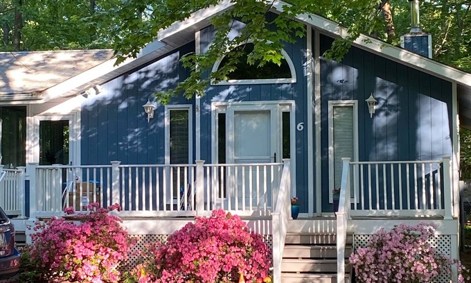 Ocean Pines House | Rhapsody in Blue Beach Cottage in Ocean Pines OC MD w/Beach Club Parking Pass