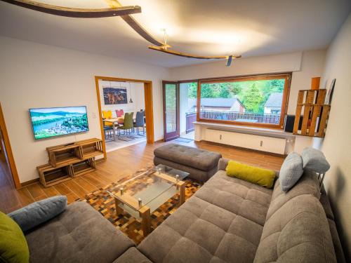 Mainz-Bingen Apartment | Rheintal-Ferien - 90 qm Ferienwohnung mit Wine & Style - Dein Urlaub am Rhein