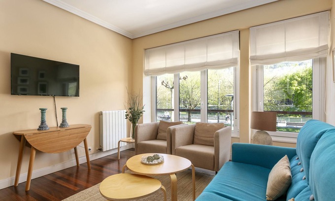 Bilbao City Centre Apartment | Ria by People Rentals apartment