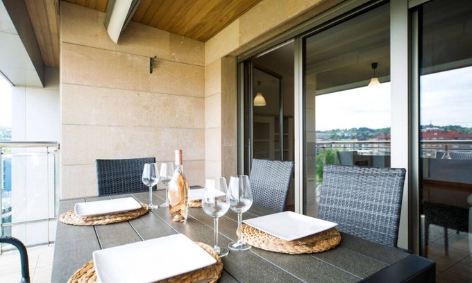 San Sebastian Apartment | Riberas · Amazing NEW APART. 4 PAX + TERRACE + GARAGE + WIFI