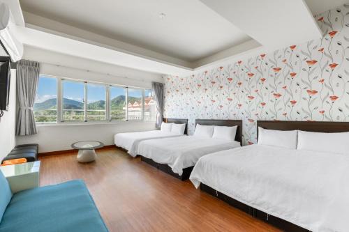 Big Beach House | Rich House B&B