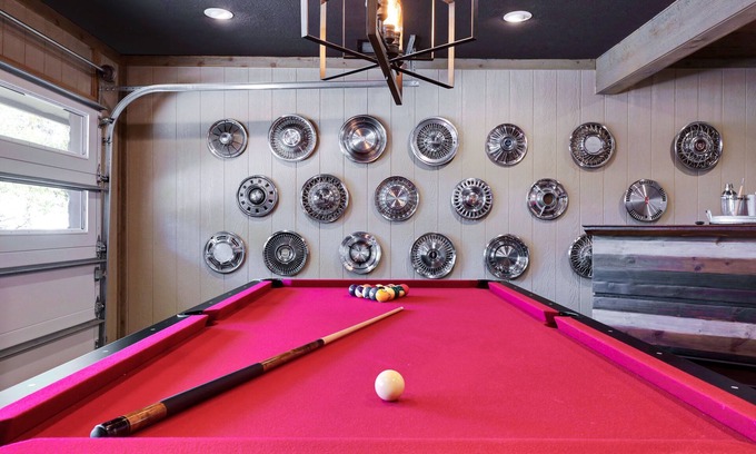 Boerne House | Richter's Garage - A Birdy Vacation Rental