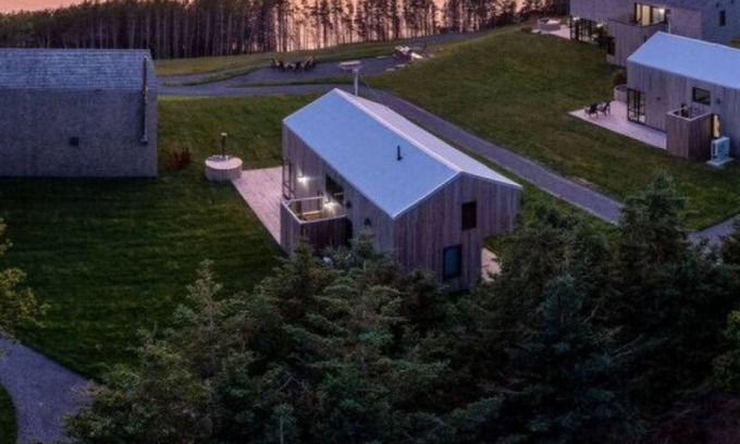 Inverness County Cottage | Ridge On The Chimney - 4 Cottages