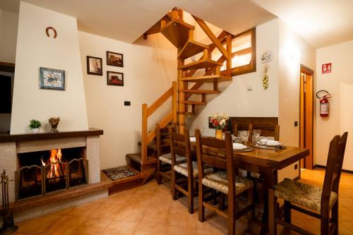 Sestola Apartment | Rifugio tra i Boschi - Camino & Balcone