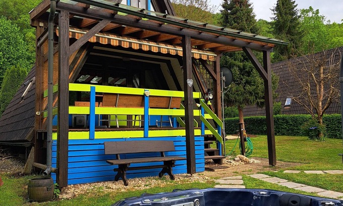 Kinding House | Right in the heart of the Altühltal near the Kratzmühlsee