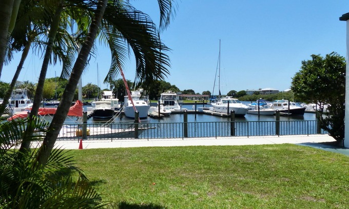 Whitfield Hotel | Right on the Waterfront Marina - Suite 117 - 7150 N Tamiami Tail, Sarasota FL