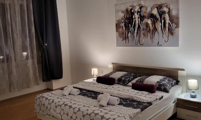 Rijeka Apartment | Rijeka apartment with free parking and large balcony