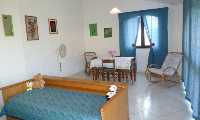Iglesias Historic Centre Apartment | Rilassati nella Nostra Suite Angelica: Un Ambiente Familiare Vicino al Centro