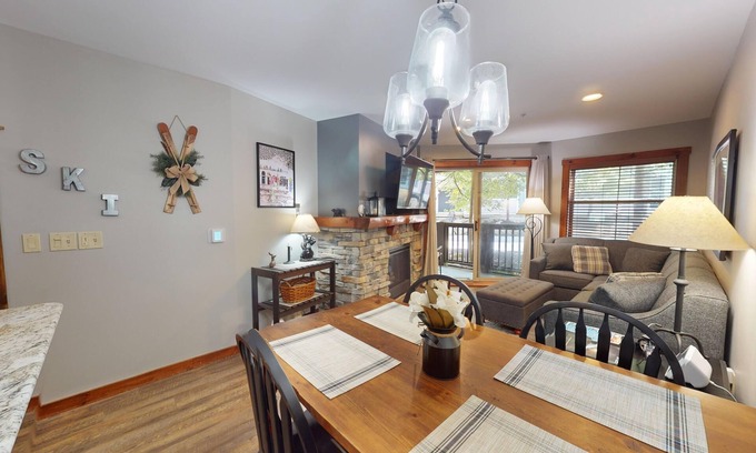 Snowshoe Condo | Rimfire Lodge-1st Floor-Village Center-Steps from shops restaurants slopes