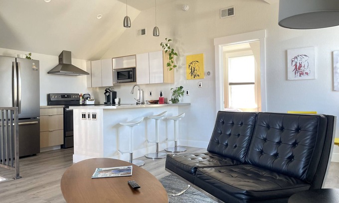 Curtis Park Apartment | RiNo Does it Better - Modern Apartment - Sleeps 4, Free Parking
