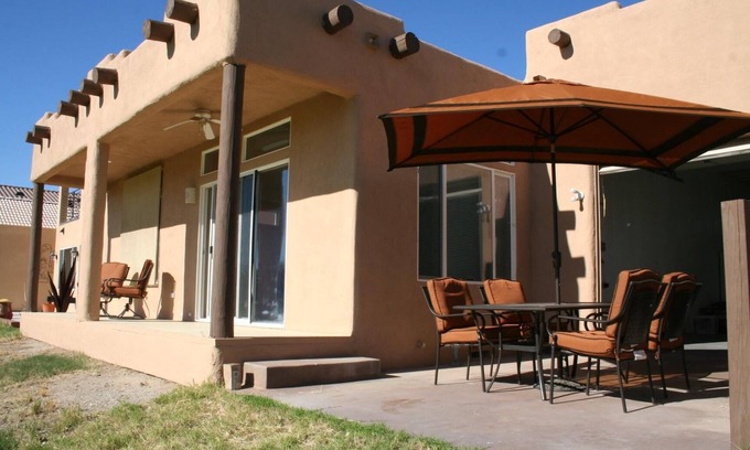 Needles House | Rio Buena Vista Colorado River Home right on the Golf Course