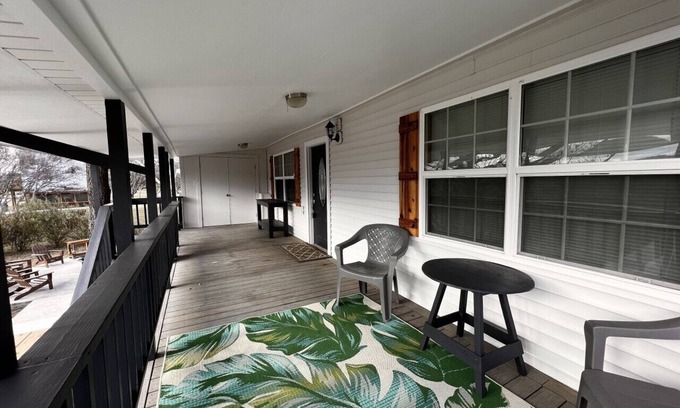 Uvalde House | Rio Escondido Dragon Fly