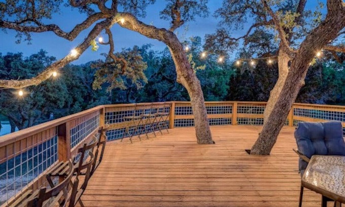 Uvalde House | Rio Vista at Lightning Bug Springs